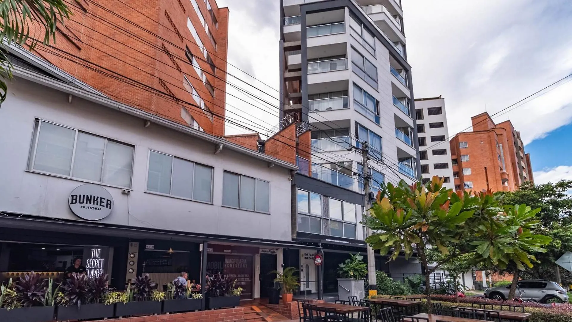 Apartament Cozy Spring Flat In Laureles Medellín